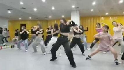 游戏代理加盟费解析 网络技术服务的关键投资与回报